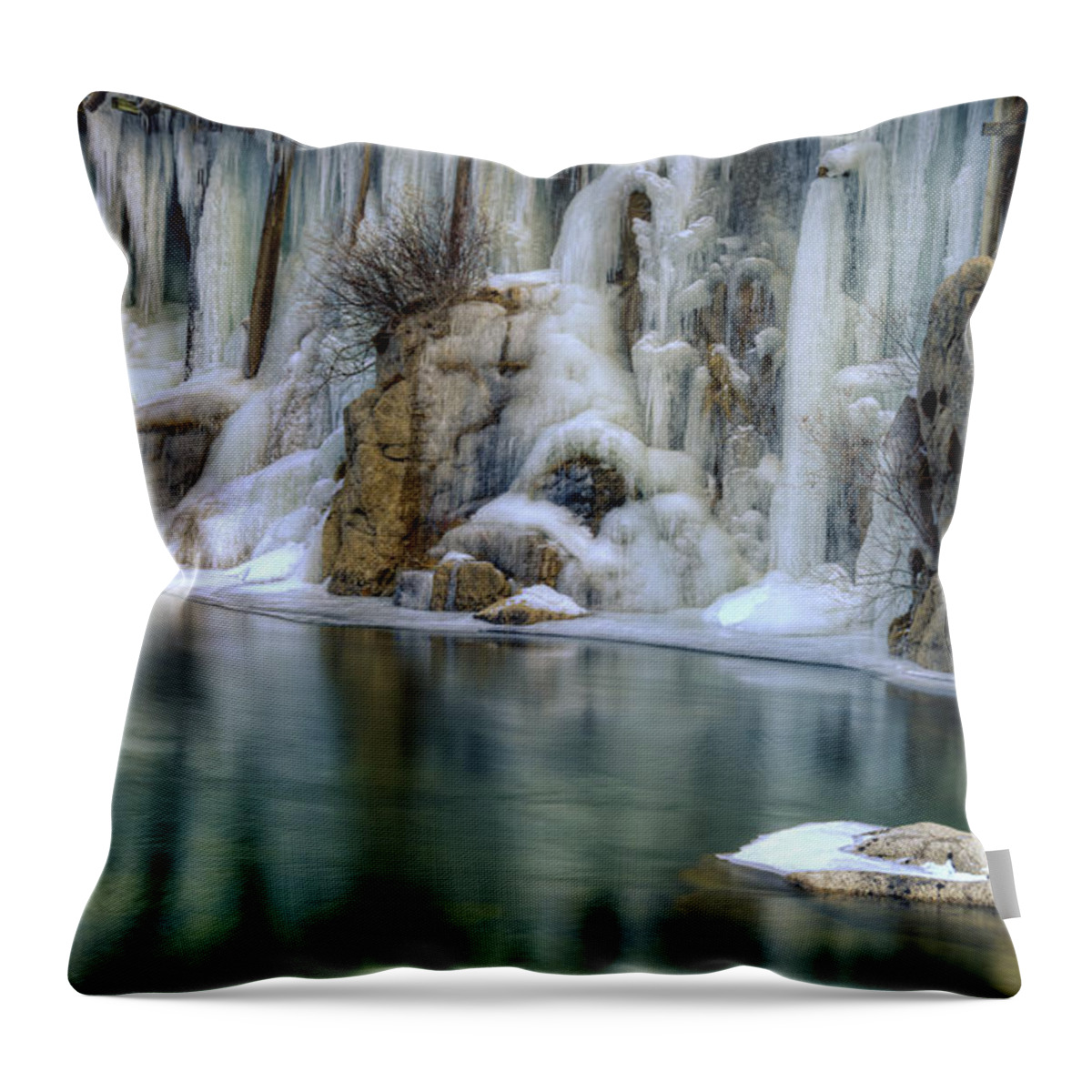 Ice Throw Pillow featuring the photograph Icicles 3 by Dianne Phelps