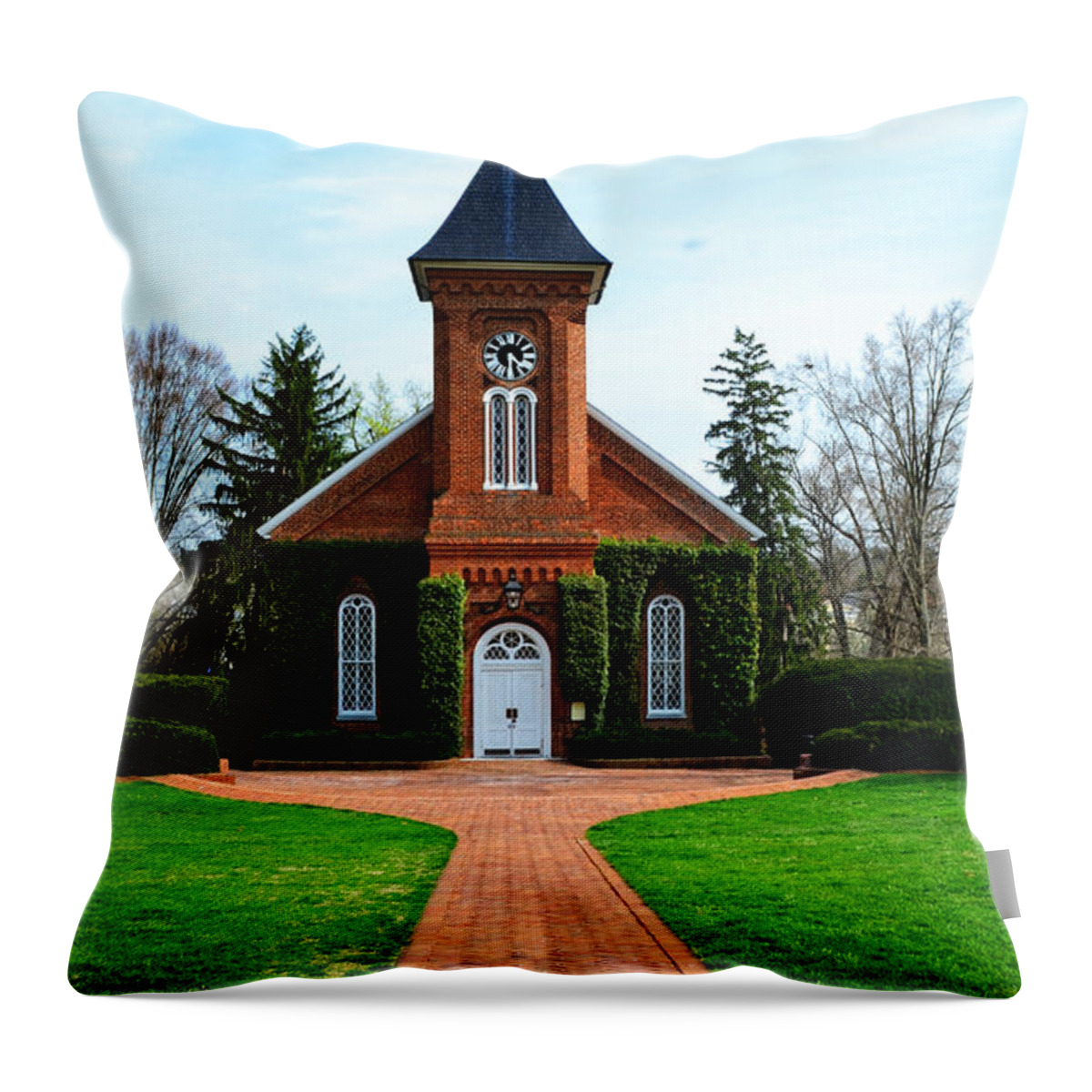 Lee Chapel Throw Pillow featuring the photograph Lee Chapel by Cathy Shiflett