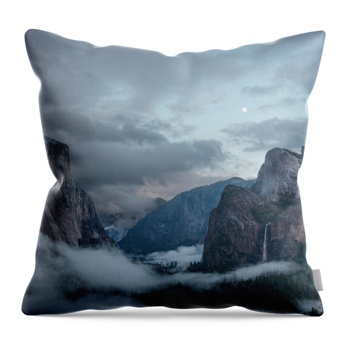 Bridal Veil Buttress Throw Pillow featuring the photograph Moon Rise Yosemite by Bill Roberts