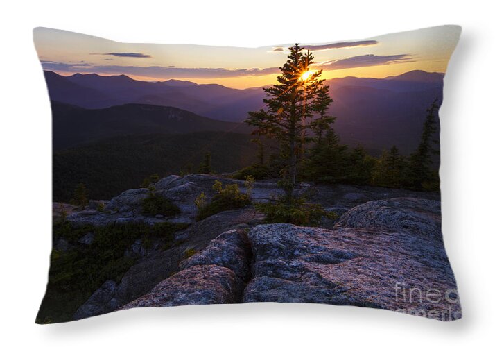 Middle Sister Trail Throw Pillow featuring the photograph Mount Chocorua Scenic Area - Albany New Hampshire USA by Erin Paul Donovan