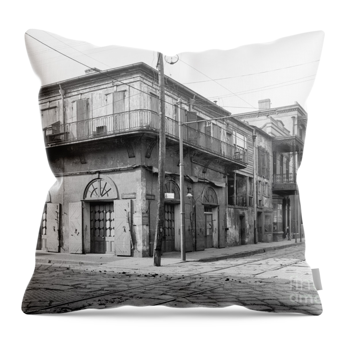 1905 Throw Pillow featuring the photograph NEW ORLEANS: BAR, c1905 by Granger