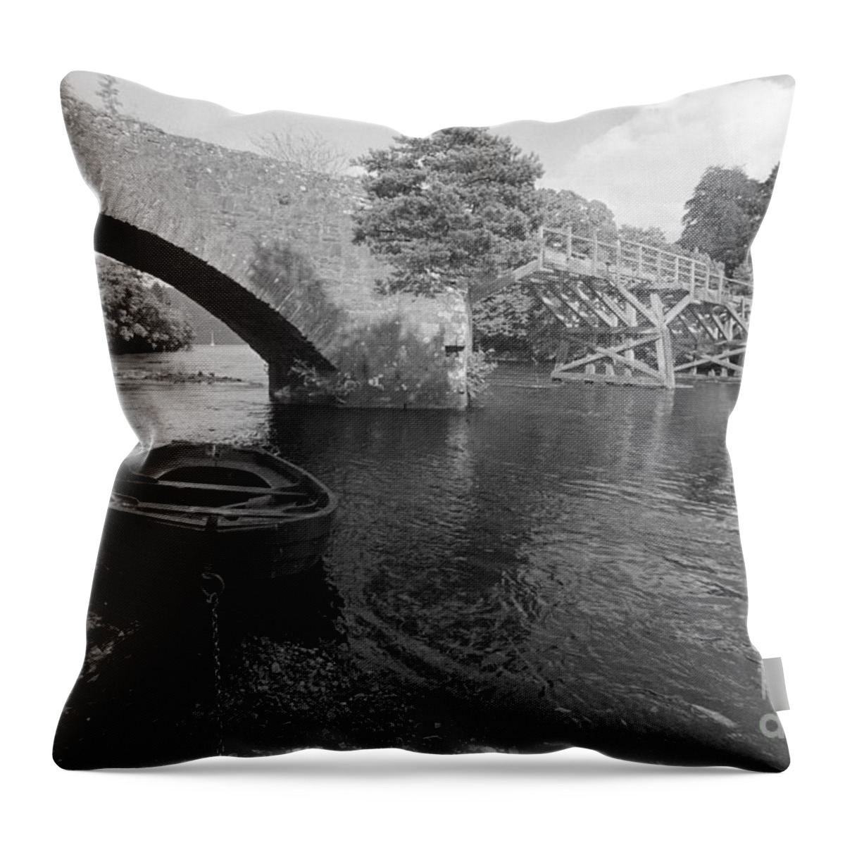 Loch Ness Throw Pillow featuring the photograph Old bridge on river Oich by Riccardo Mottola