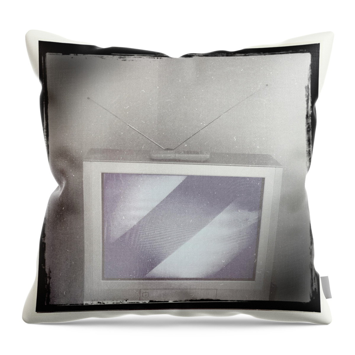 Old Tv Throw Pillow featuring the photograph Old television by Les Cunliffe