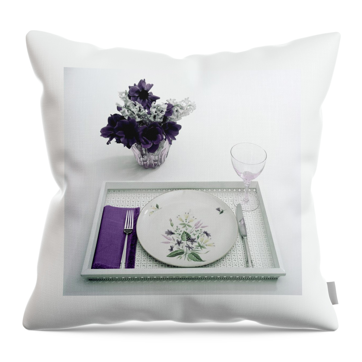 Place Setting With With Flowers Throw Pillow