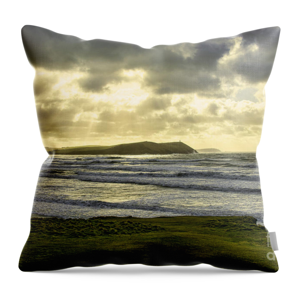 Cornish Canvas Throw Pillow featuring the photograph Polzeath Sunrays by Chris Thaxter