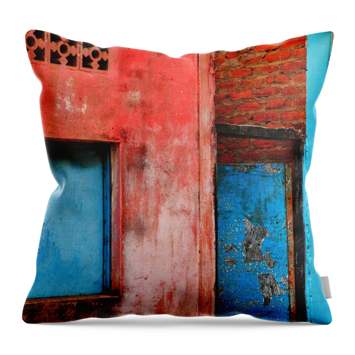 Rosa's Place Throw Pillow featuring the photograph Rosa's Place by Skip Hunt