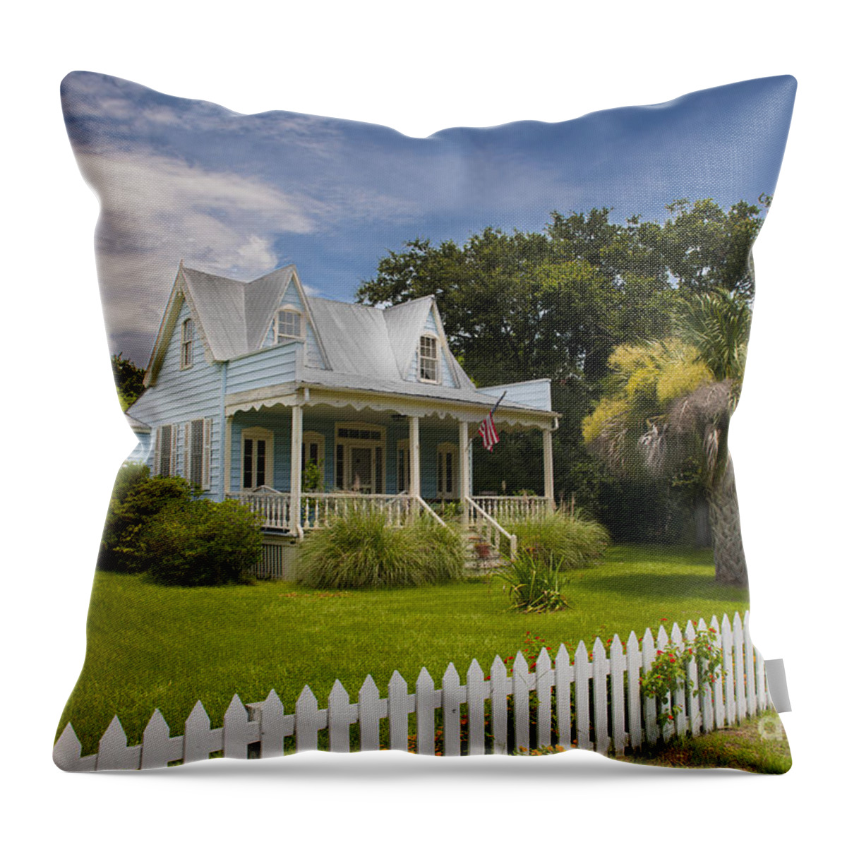Sullivan's Island Throw Pillow featuring the photograph Sullivan's Island Home by Dale Powell