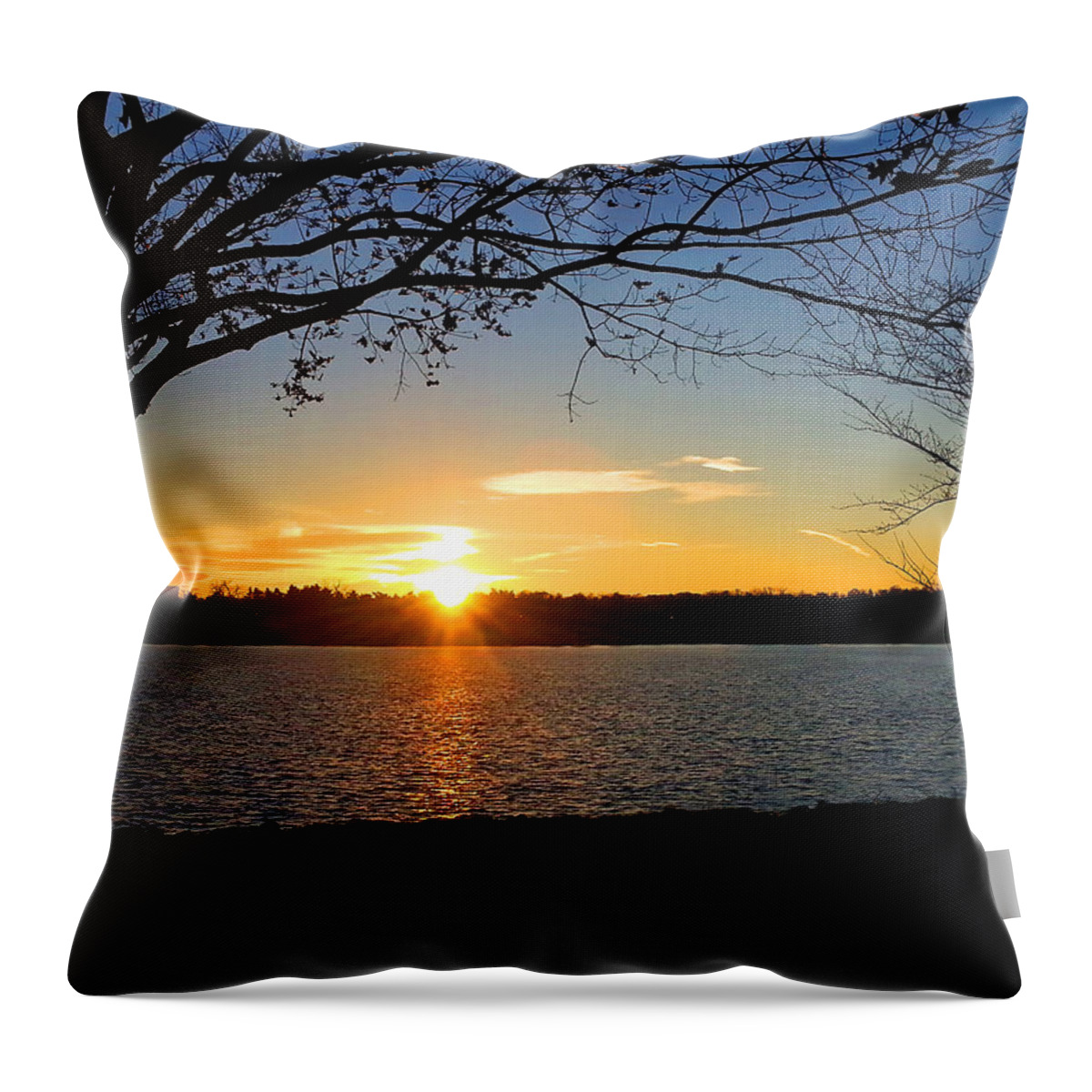 Sunsets Photographs Throw Pillow featuring the photograph Sunset On The Potomac by Emmy Vickers