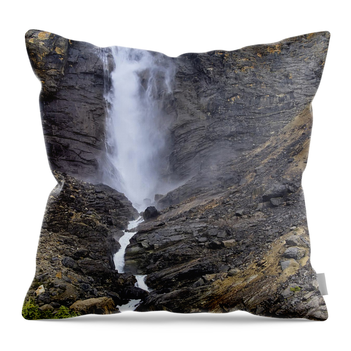 Takkakaw Falls Throw Pillow featuring the photograph Takkakaw Falls by Teresa Zieba