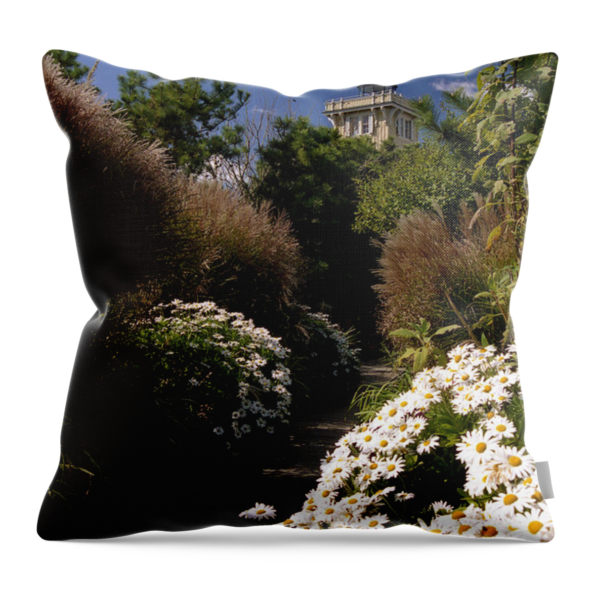 Gardens Throw Pillow featuring the photograph The Gardens At Hereford by Skip Willits