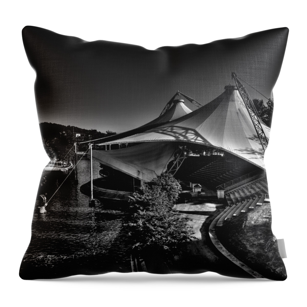 The Tennessee Amphitheater Throw Pillow featuring the photograph The Tennessee Amphitheater by David Patterson