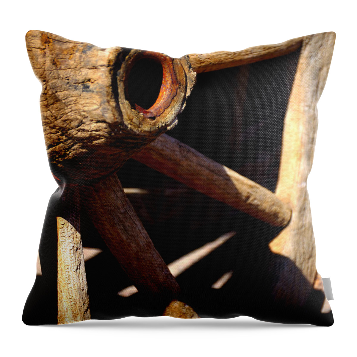 Wagon Throw Pillow featuring the photograph Wagon Wheel 21833 by Jerry Sodorff