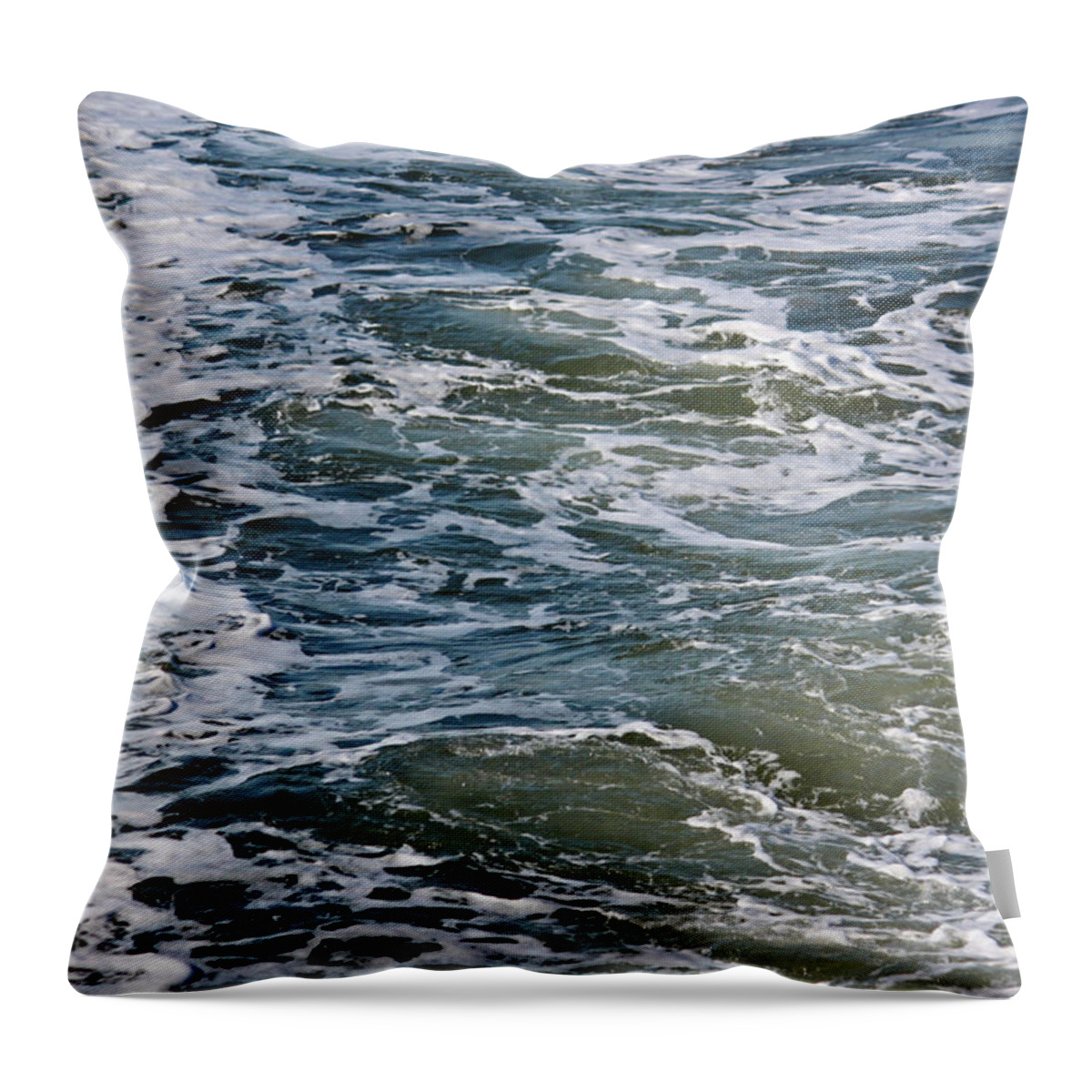 Water Throw Pillow featuring the photograph Wake by Suzanne Gaff