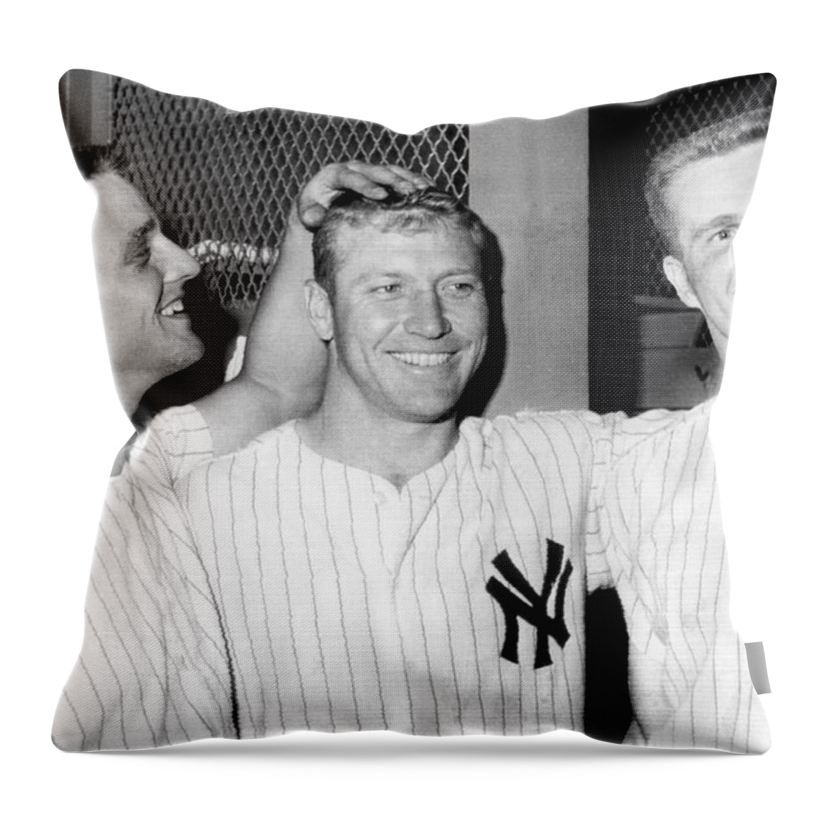 1961 Throw Pillow featuring the photograph Yankees Celebrate Victory by Underwood Archives