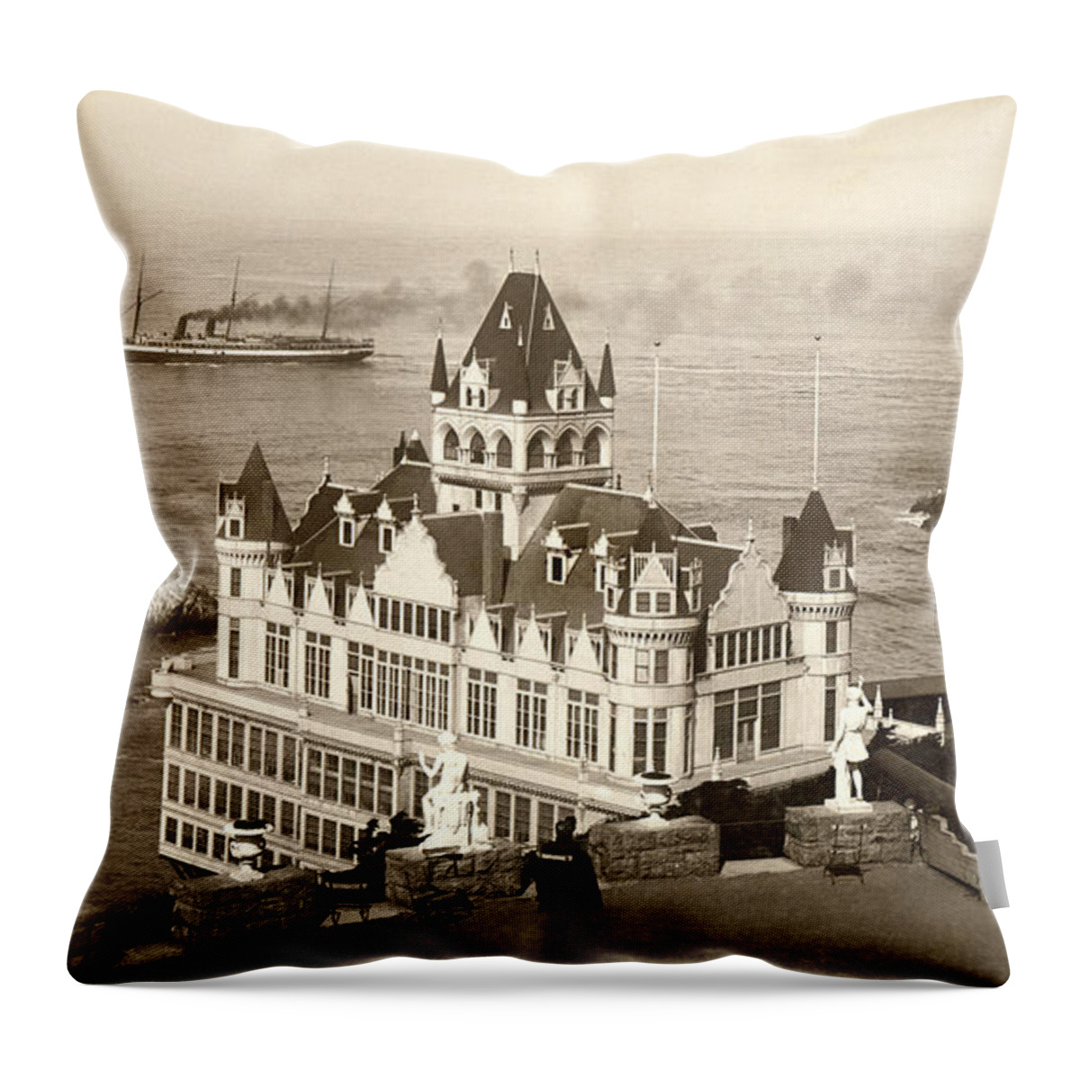 B And W Throw Pillow featuring the photograph San Francisco Cliff House #1 by Underwood Archives