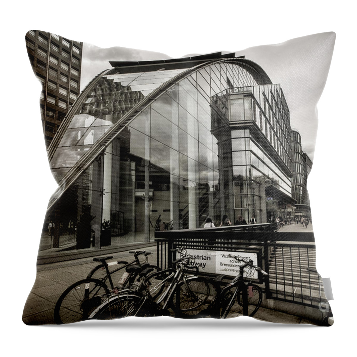 100 Victoria Street Throw Pillow featuring the photograph 100 Victoria Street - London by Yhun Suarez