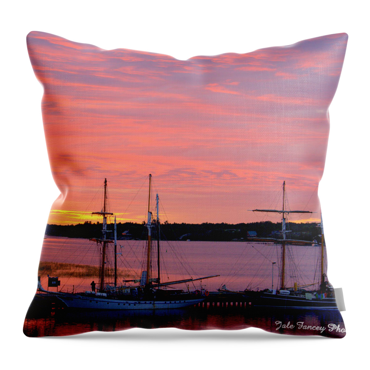 Red Throw Pillow featuring the photograph Glorious Sunrise by Jale Fancey