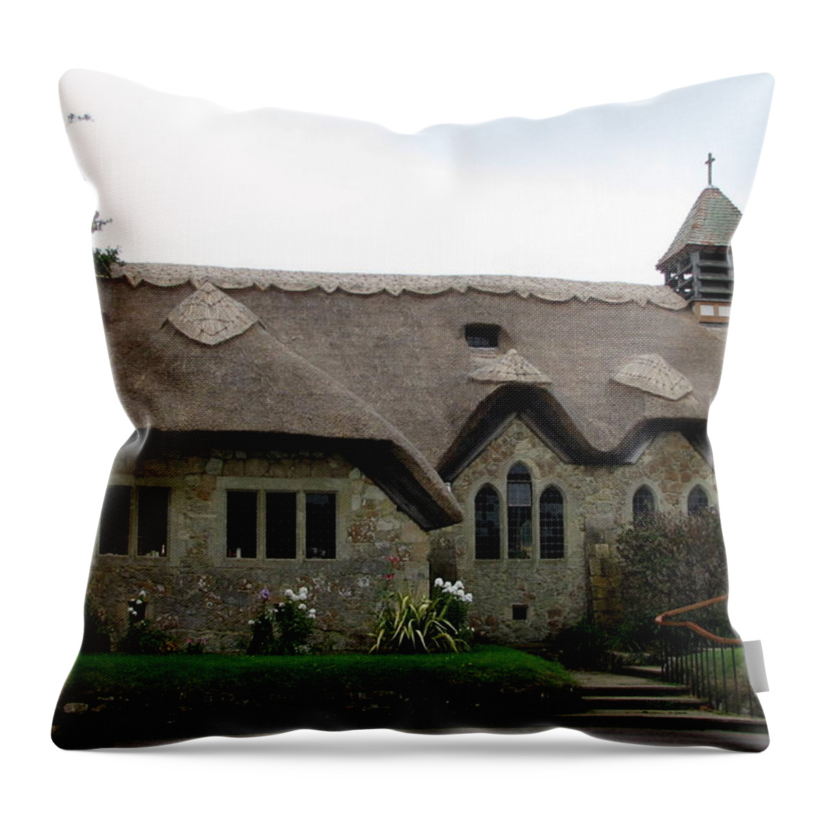England Throw Pillow featuring the photograph Thatched Church by Carla Parris