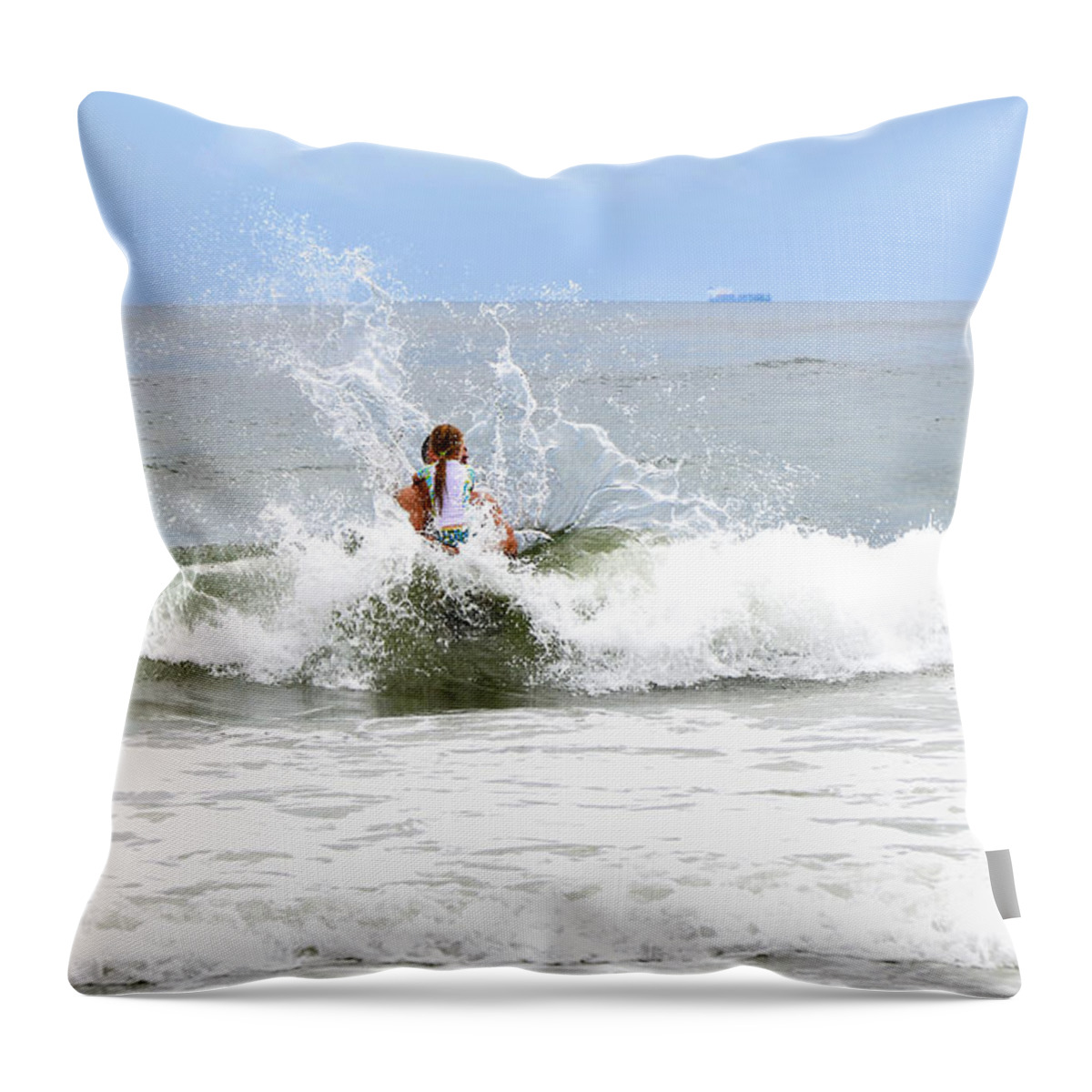 Ocean Throw Pillow featuring the photograph Through the Waves by Maureen E Ritter