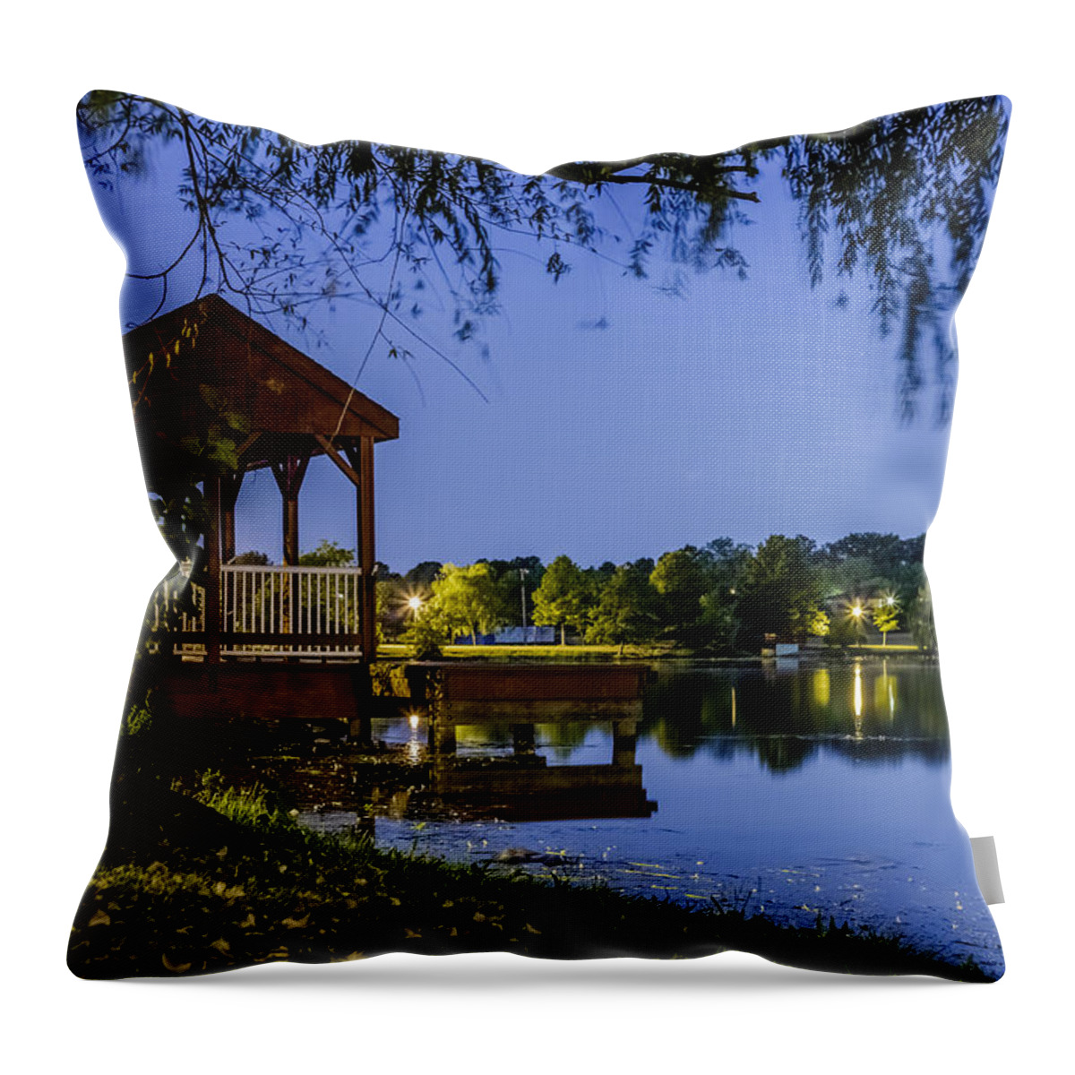 Kennedy Park Throw Pillow featuring the photograph Lake at Kennedy Park #1 by SAURAVphoto Online Store