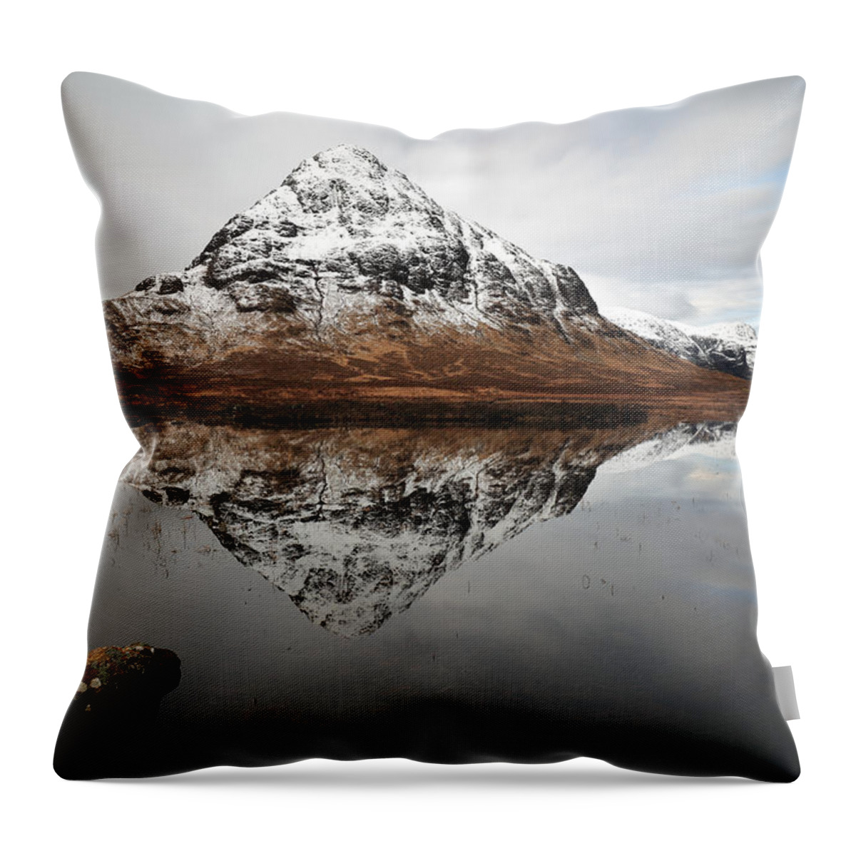 Glencoe Throw Pillow featuring the photograph Stob Coire Raineach by Grant Glendinning