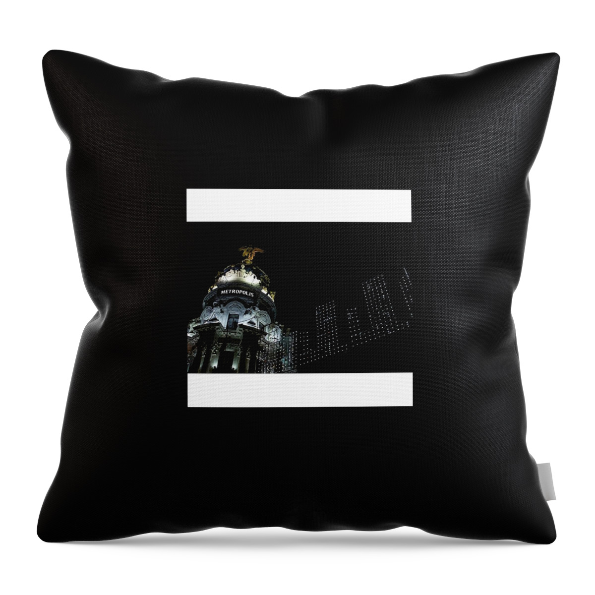 Navidad Throw Pillow featuring the photograph Madrid in Christmas by Beatriz Festa
