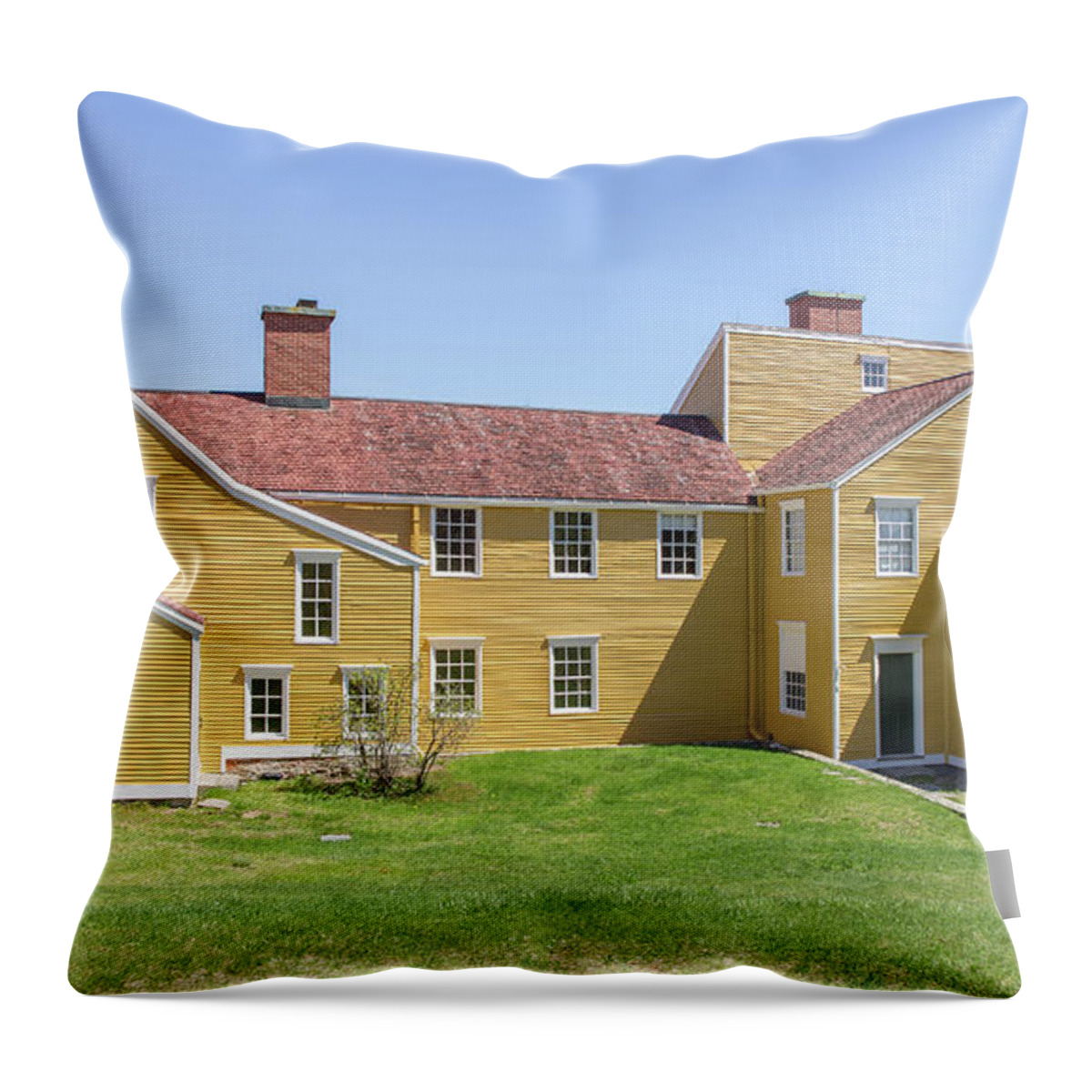 Dwelling Throw Pillow featuring the photograph Wentworth-Coolidge Mansion #1 by Edward Fielding