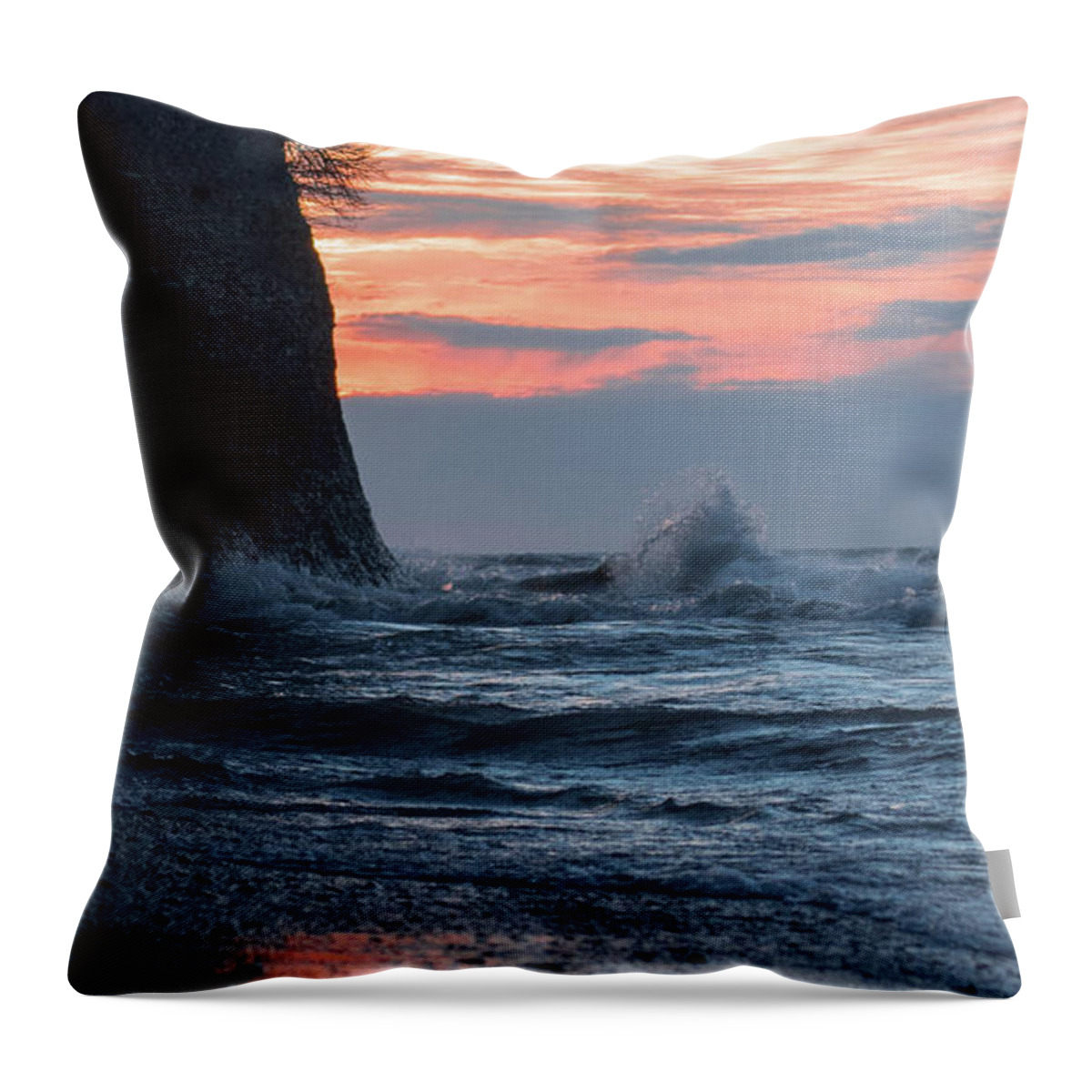 Lake Erie Throw Pillow featuring the photograph Lake Erie Waves #17 by Dave Niedbala