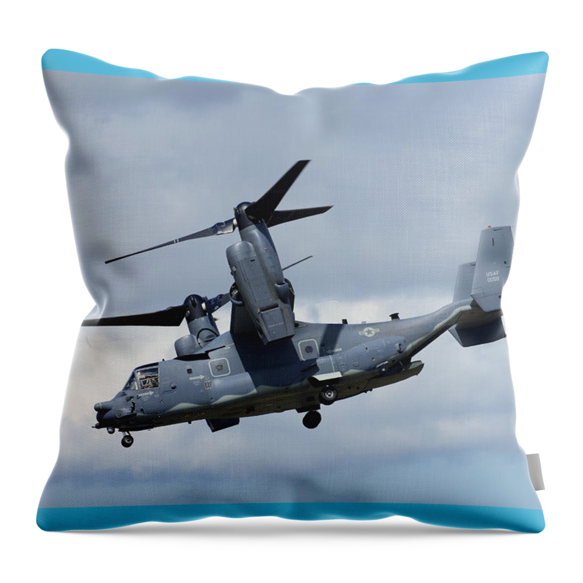 Unitedstatesairforce.helicopter Throw Pillow featuring the photograph Bell/Boeing CV-22B Osprey by Paul Scoullar