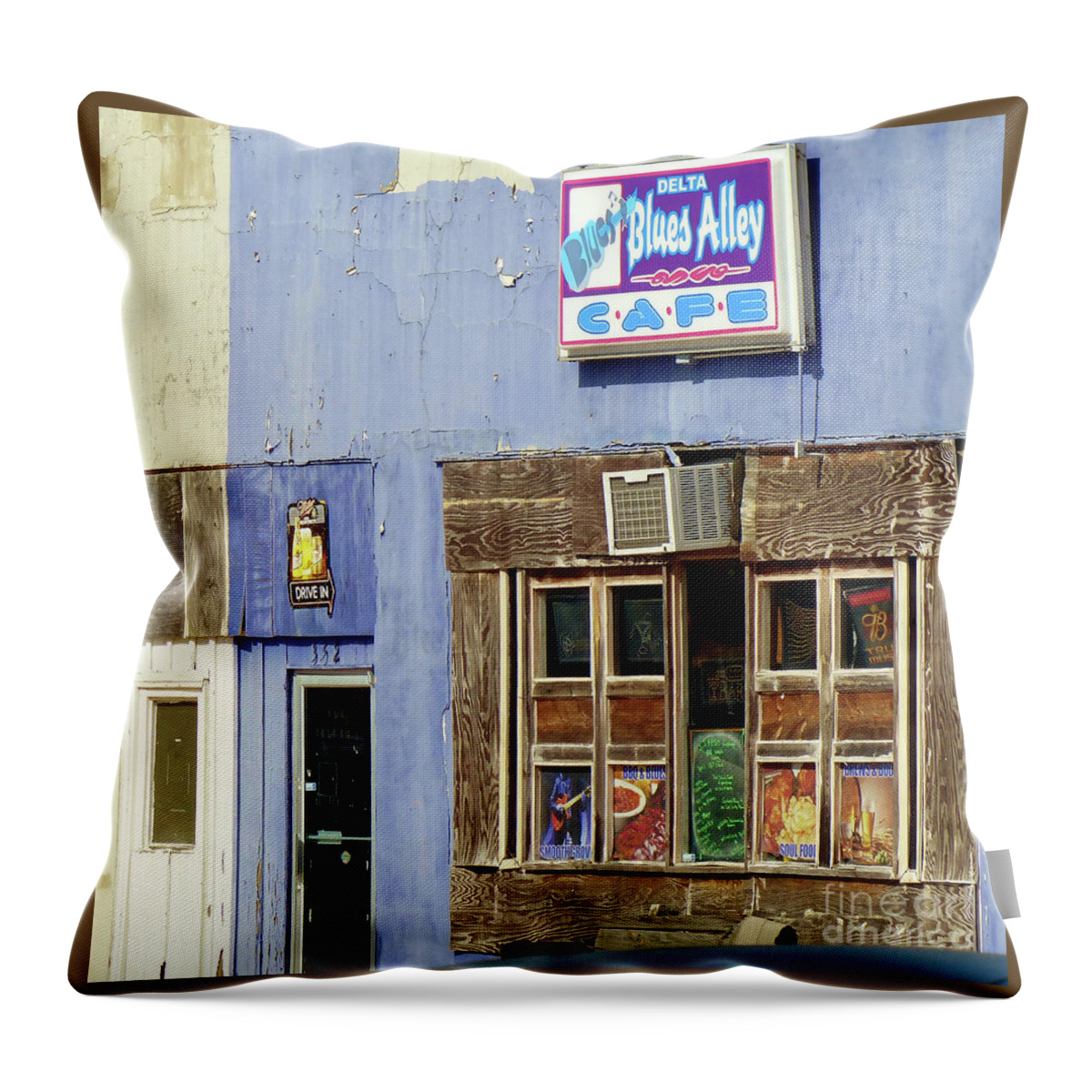 Cafe Throw Pillow featuring the photograph Blues Alley, Clarksdale by Rosanne Licciardi