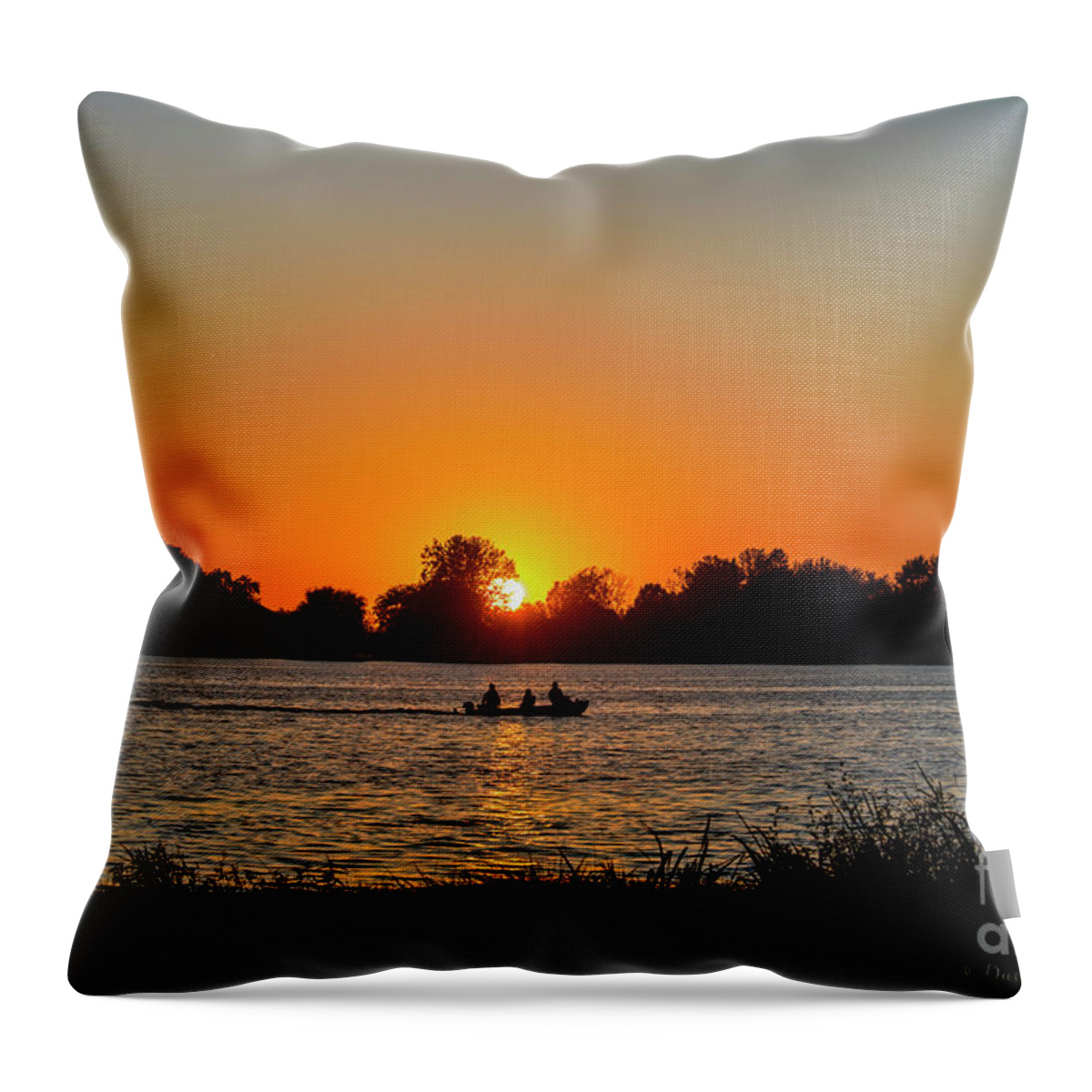 Sunset Throw Pillow featuring the photograph Boat at Last Light by David Arment