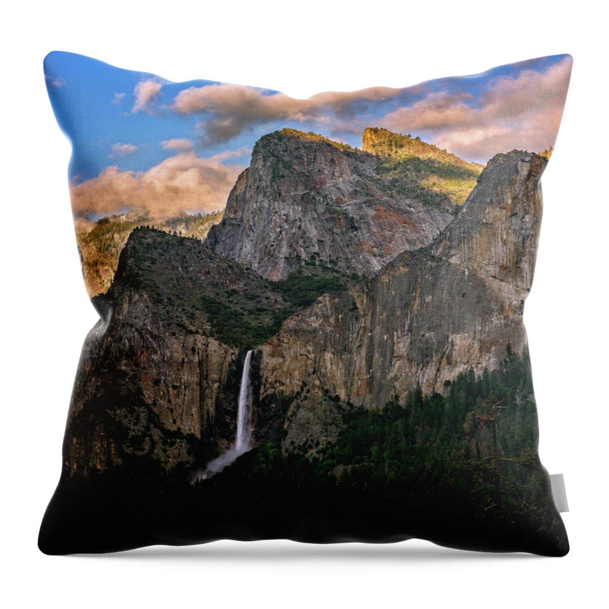 Af Zoom 24-70mm F/2.8g Throw Pillow featuring the photograph Bridalveil Falls from Tunnel View by John Hight