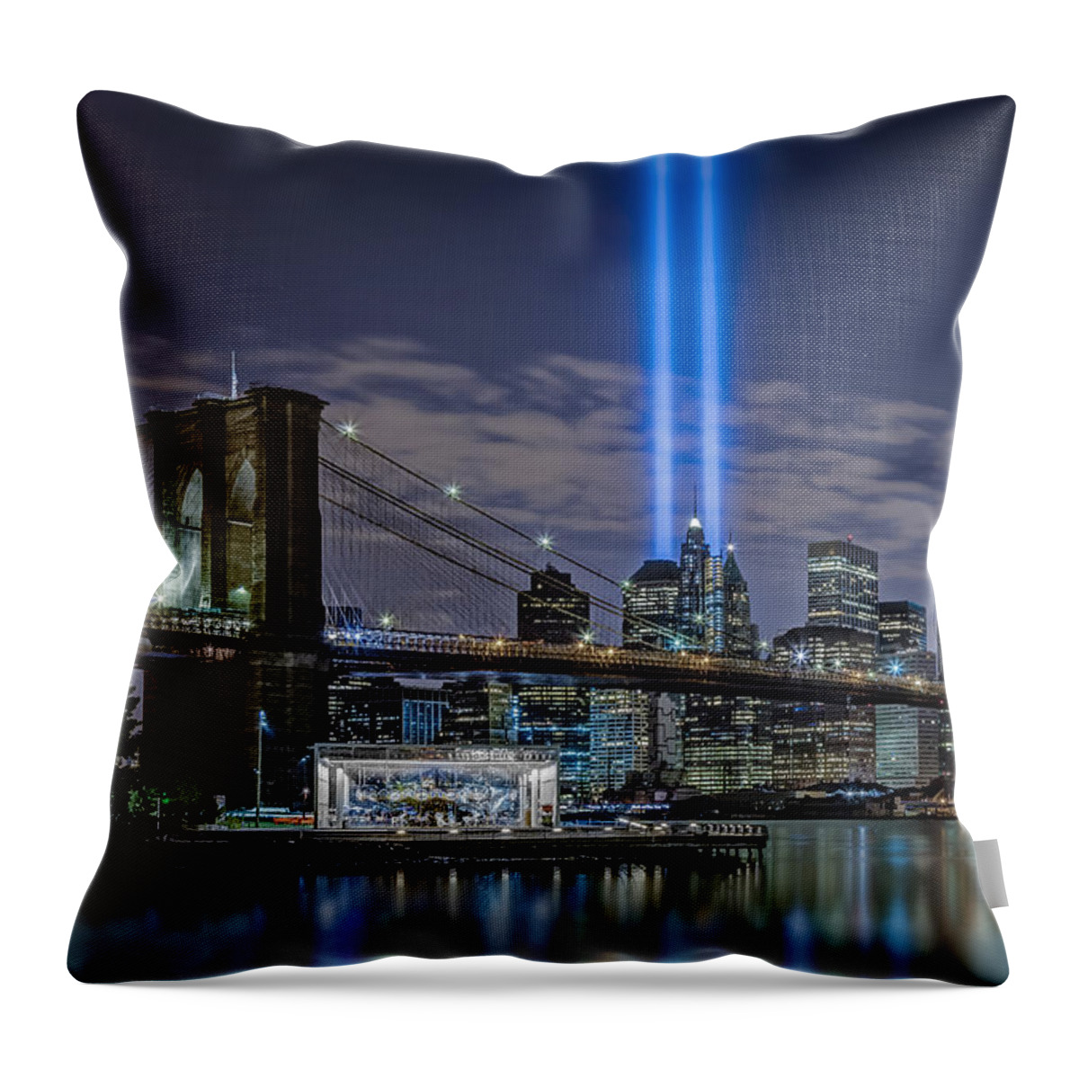 Wtc Throw Pillow featuring the photograph Brooklyn Bridge 911 Tribute by Susan Candelario