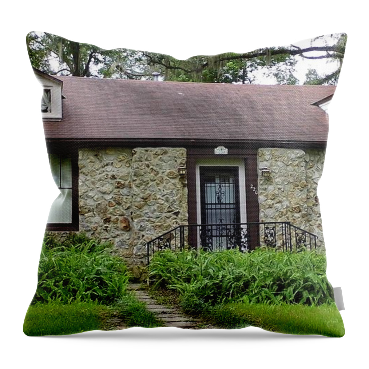 Chert Throw Pillow featuring the photograph Chert Cottage by D Hackett
