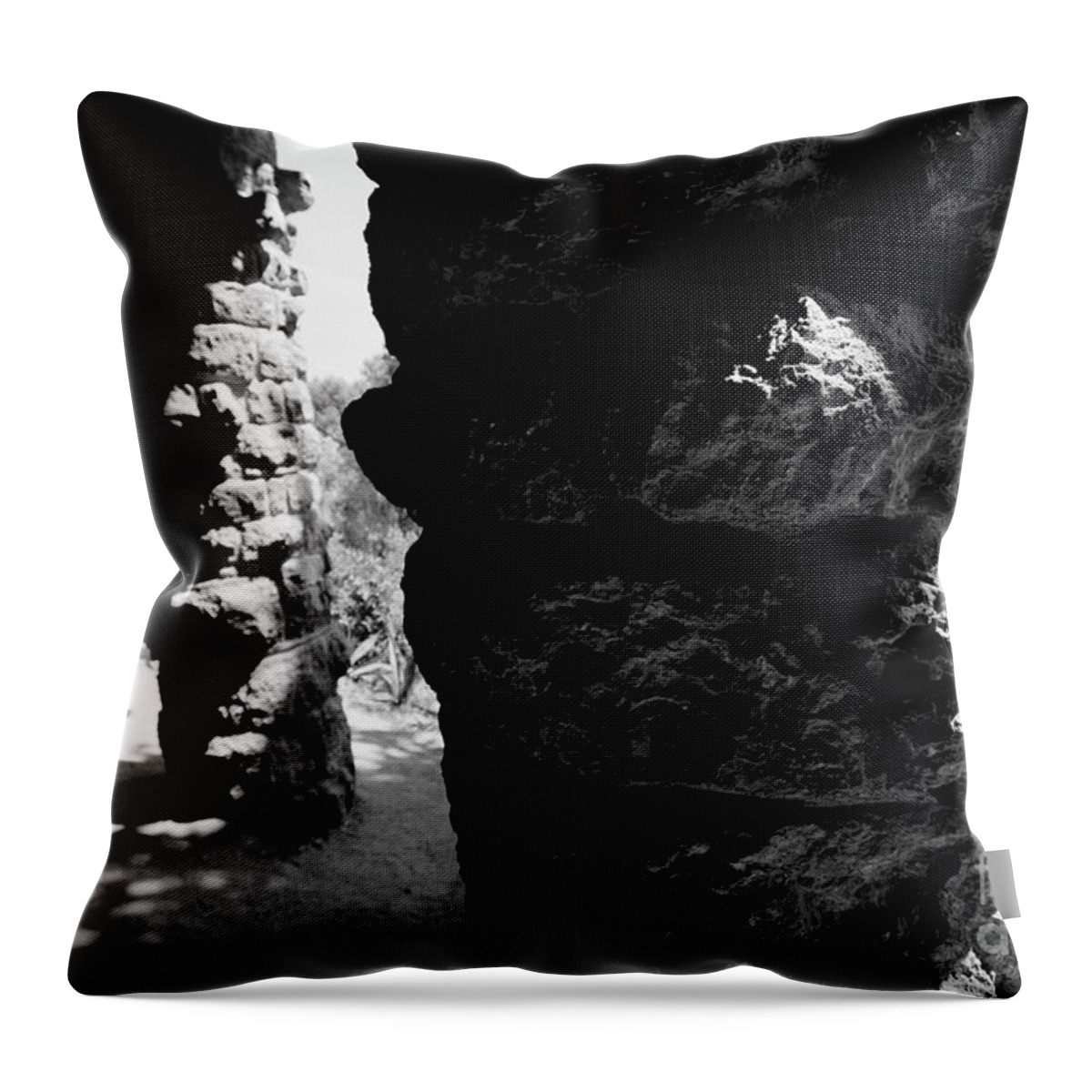 Columns Throw Pillow featuring the photograph Columns of the Park Guell by Agusti Pardo Rossello