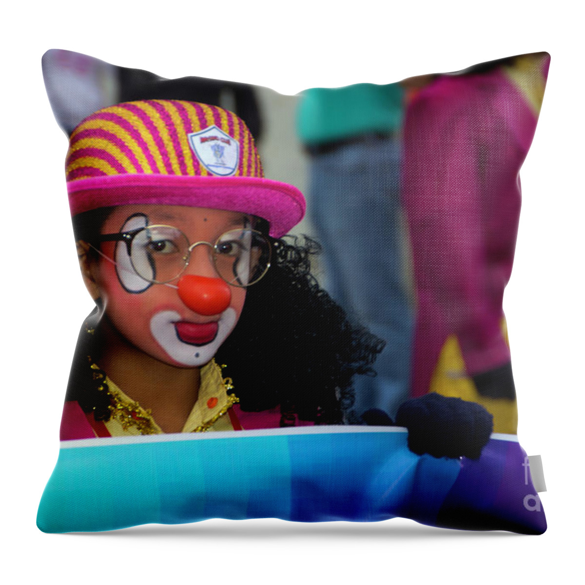 Girl Throw Pillow featuring the photograph Cuenca Kids 866 by Al Bourassa