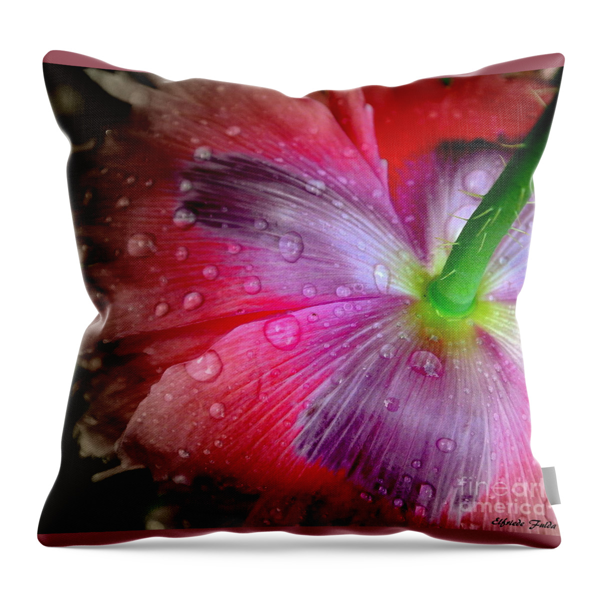 Poppy Throw Pillow featuring the photograph Droplets by Elfriede Fulda
