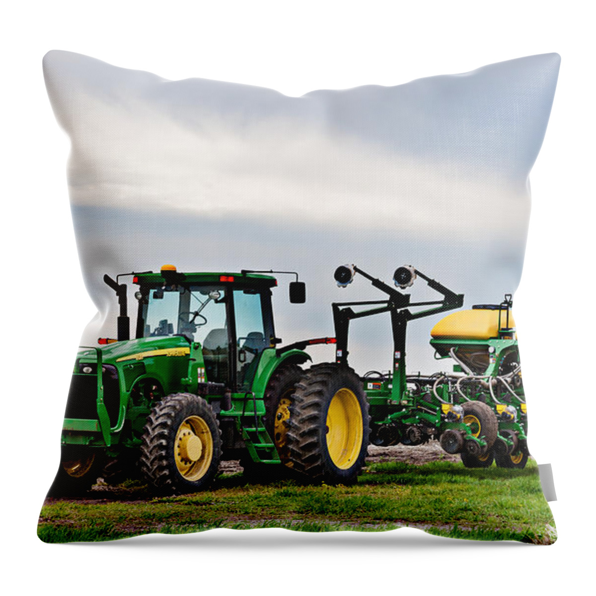 Tractor Throw Pillow featuring the photograph Everyday Big by Ed Peterson