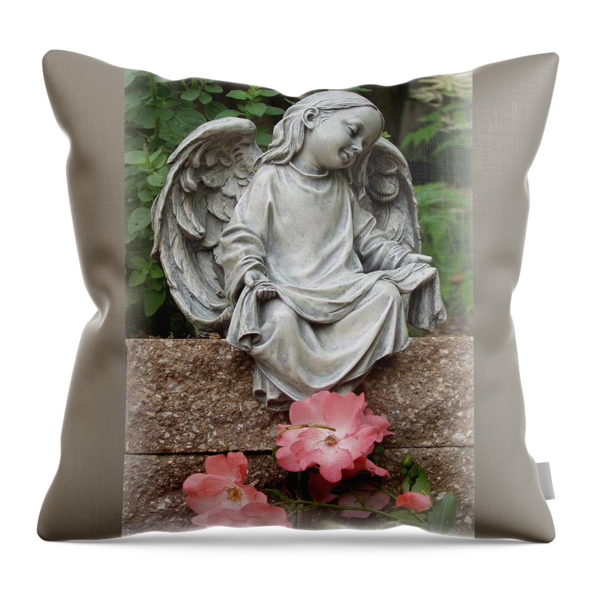 Yard Throw Pillow featuring the photograph For Hope by Carol Sweetwood