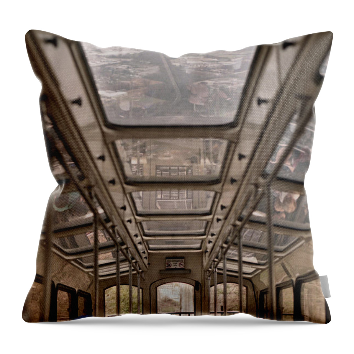 Cable Car Throw Pillow featuring the photograph Going Down by Richard Rizzo