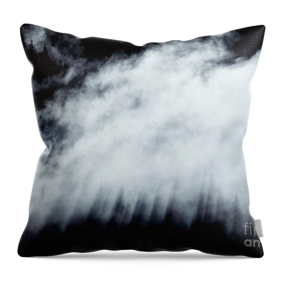 Sunbeams Throw Pillow featuring the photograph Heavenly by Michael Dawson