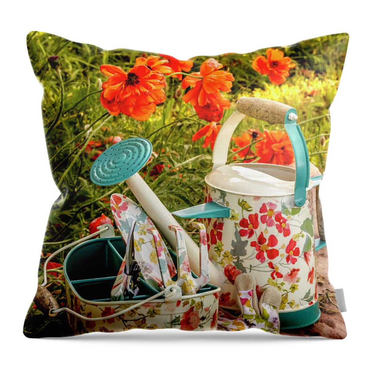 Beauty Throw Pillow featuring the photograph Hello Summer by Teri Virbickis