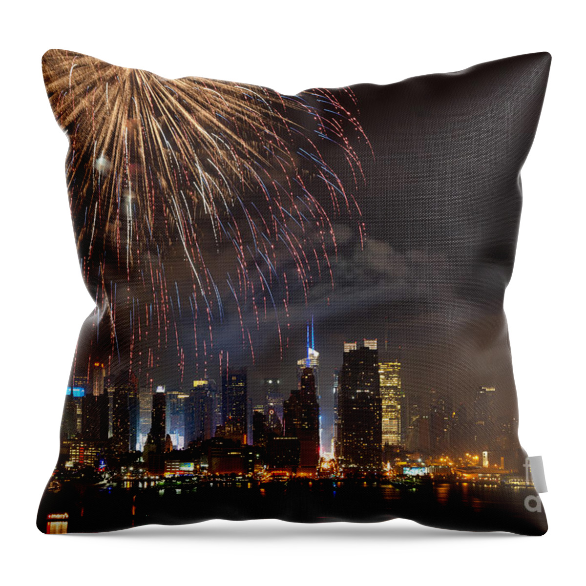 Clarence Holmes Throw Pillow featuring the photograph Hudson River Fireworks II by Clarence Holmes