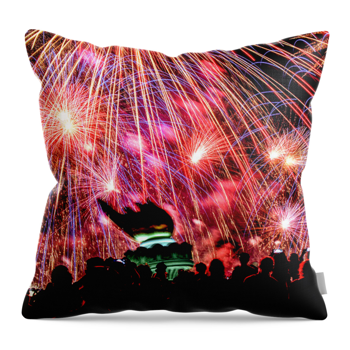 Fireworks Throw Pillow featuring the photograph July 4th Fireworks in Seattle by Hisao Mogi