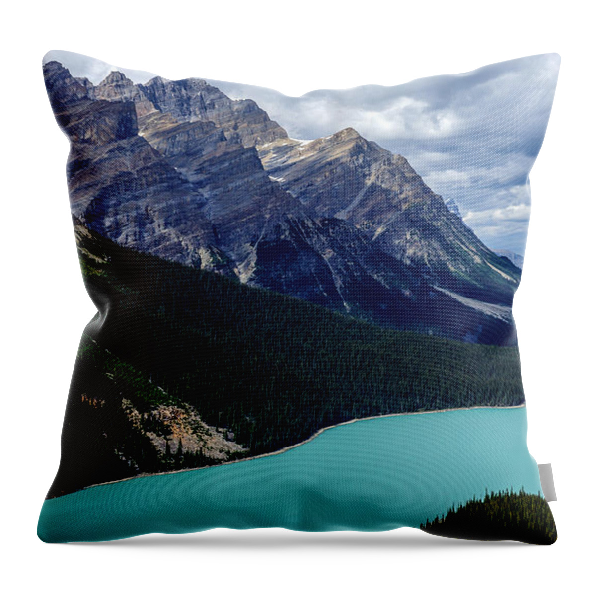 Banff National Park Throw Pillow featuring the photograph Lake Peyto by Gera Photography
