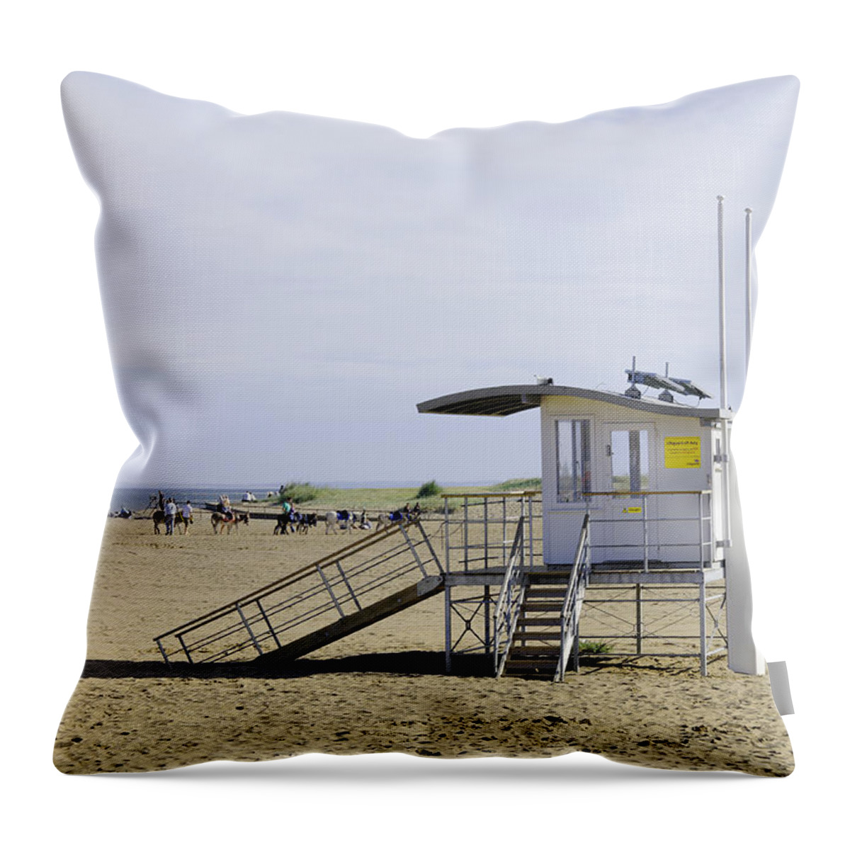 Skegness Throw Pillow featuring the photograph Lifeguard Station, Skegness by Rod Johnson