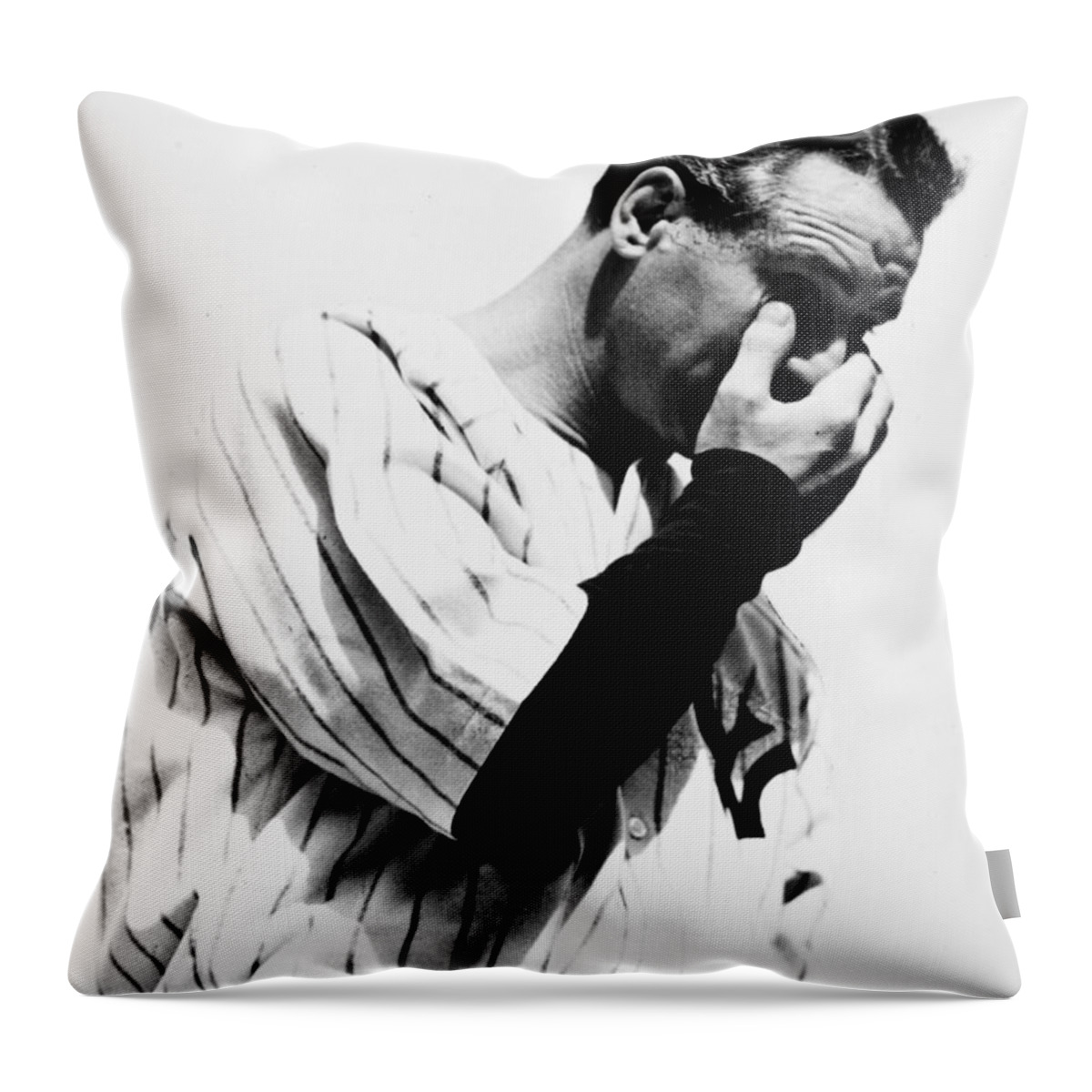 1939 Throw Pillow featuring the photograph Lou Gehrig by Granger