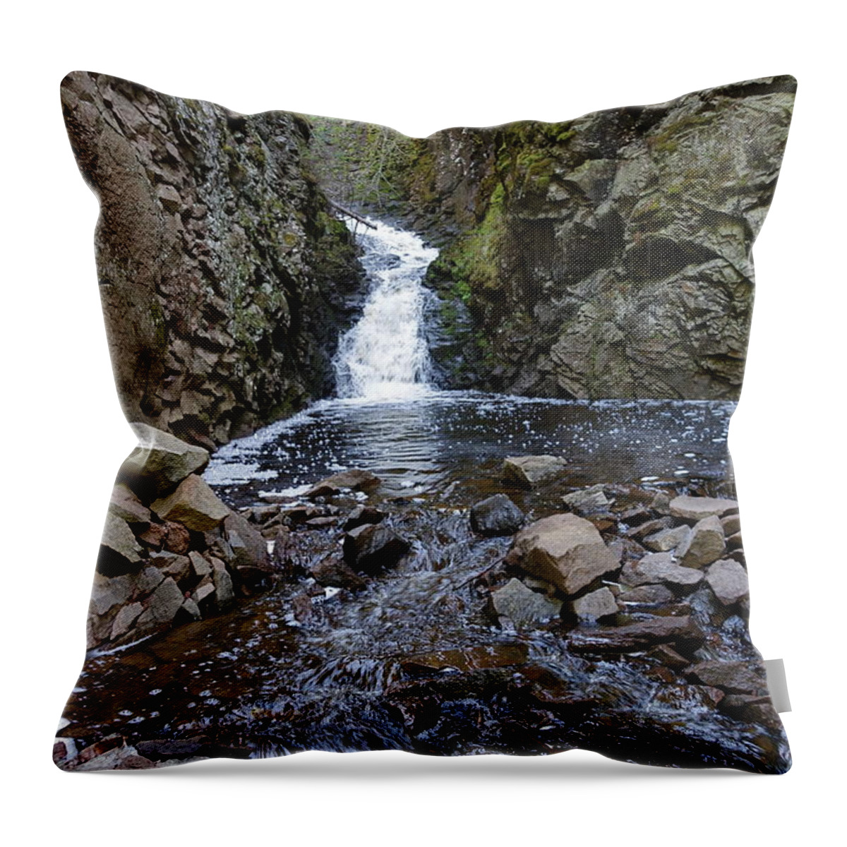 Kugler's Creek Throw Pillow featuring the photograph Lower Falls on Kugler's Creek #2 by Sandra Updyke