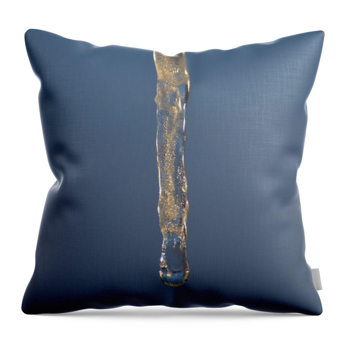 Icicle Throw Pillow featuring the photograph Melting Point by Richard Andrews