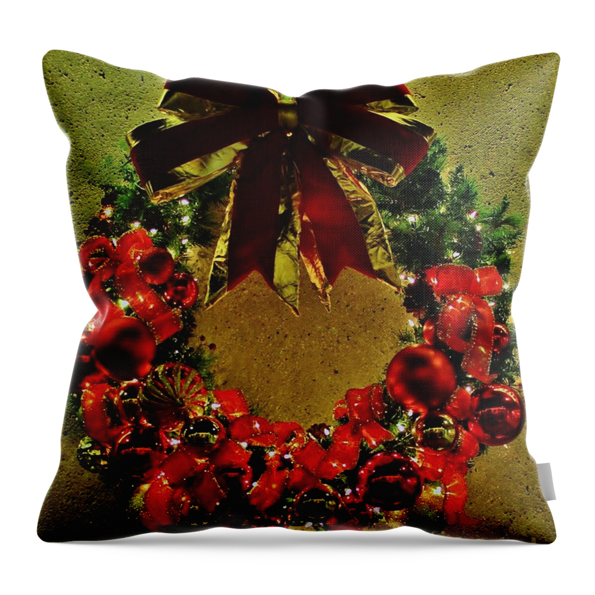 Wreath Throw Pillow featuring the photograph Merry Christmas by Craig Wood